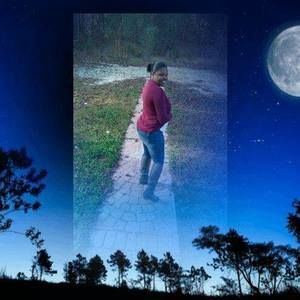 Meet your Posher, Camille